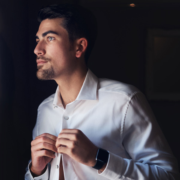 male getting prepared for first date
